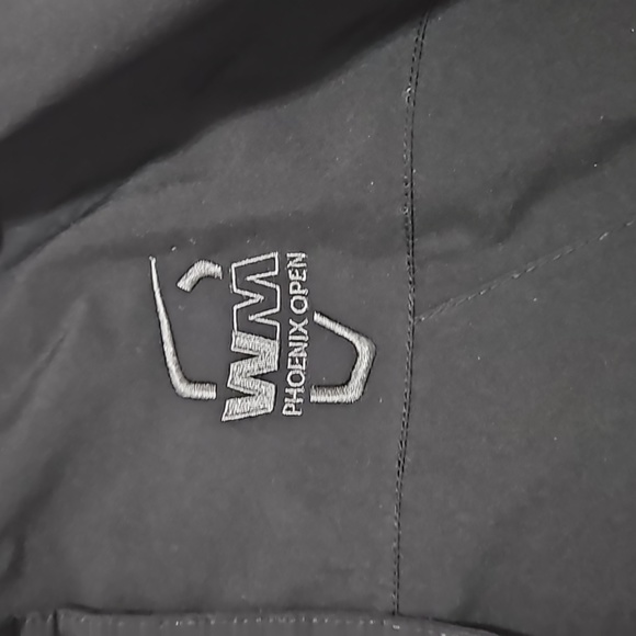 The Northface Hooded, Medium, Black Dryvent lightweight jacket. - Picture 3 of 16